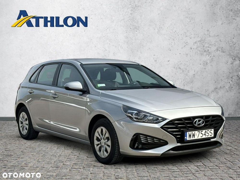 Hyundai i30 1.5 DPI Classic + - 7