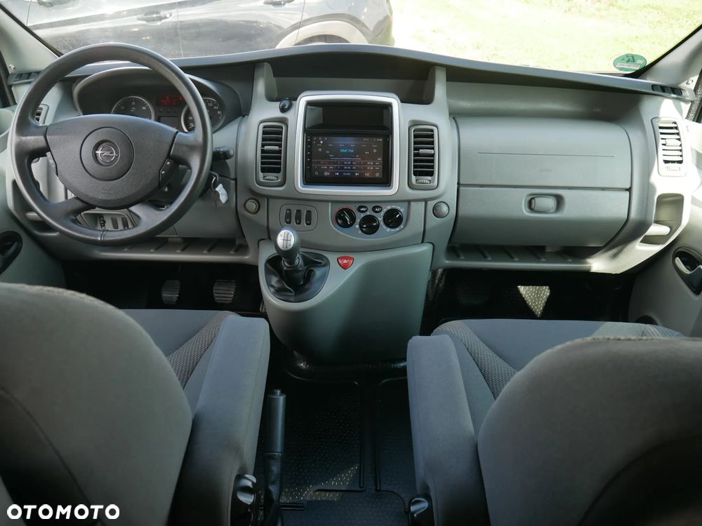 Opel Vivaro - 22