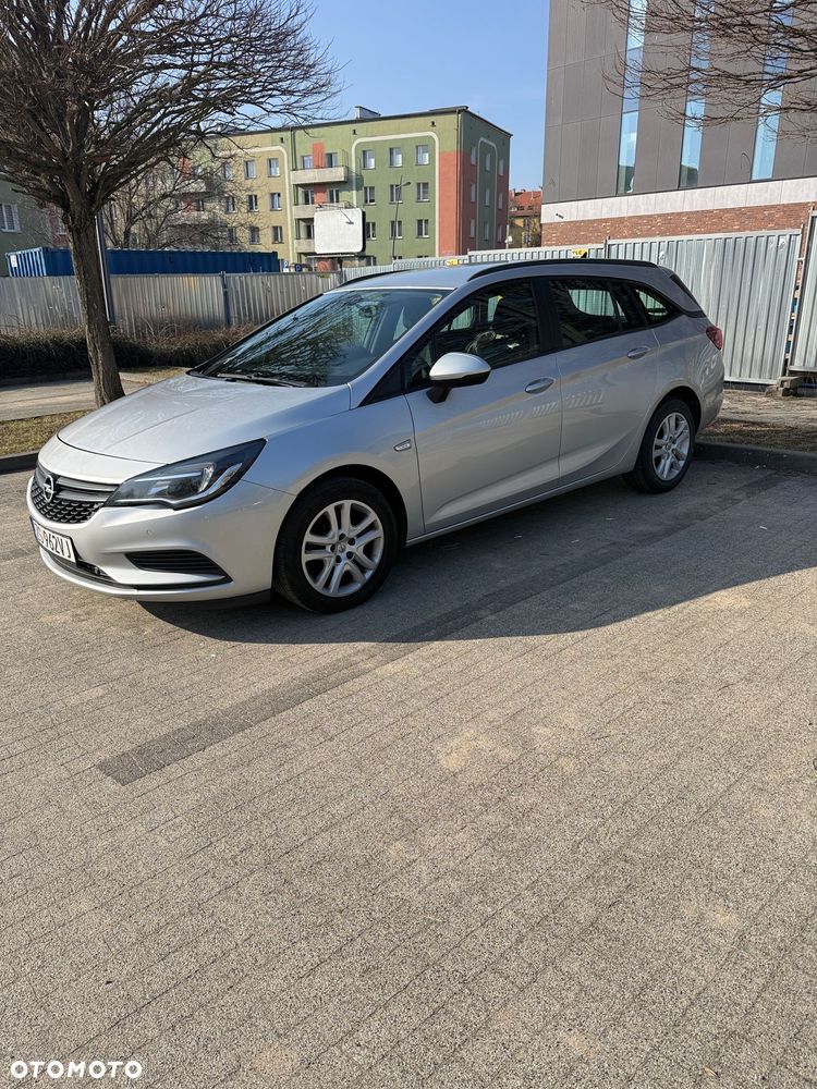 Opel Astra - 4