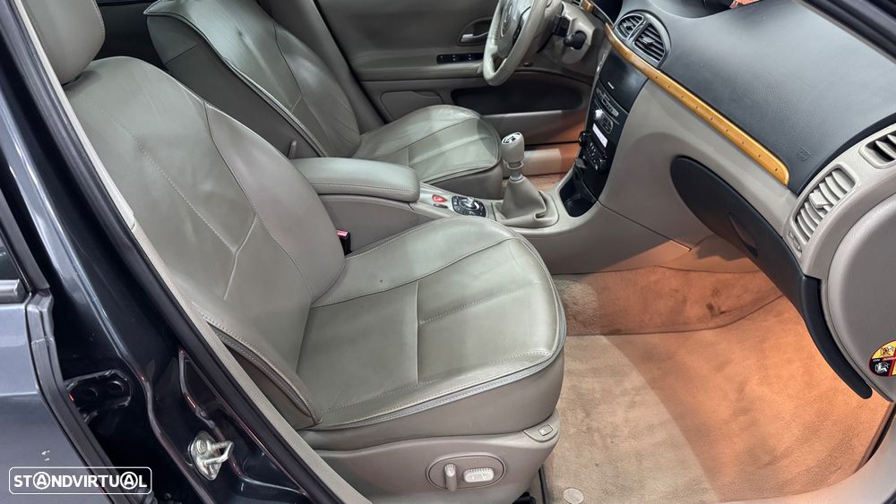 Renault Laguna 1.9 dCi Initiale - 35