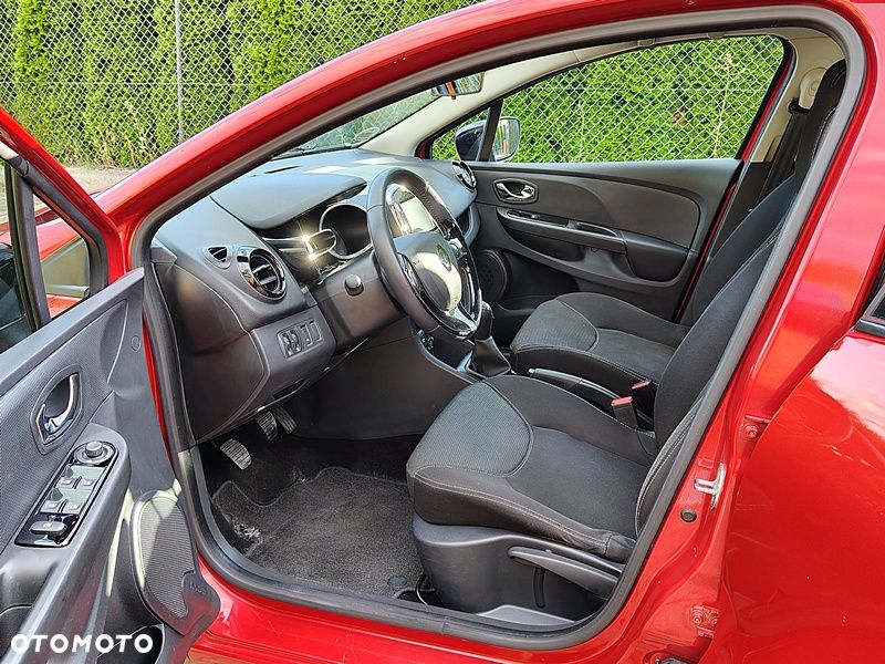 Renault Clio 1.2 16V 75 Luxe - 5