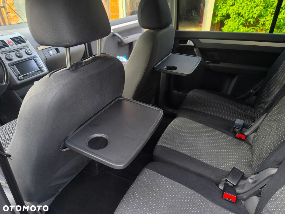 Volkswagen Touran 2.0 TDI DPF Trendline - 10