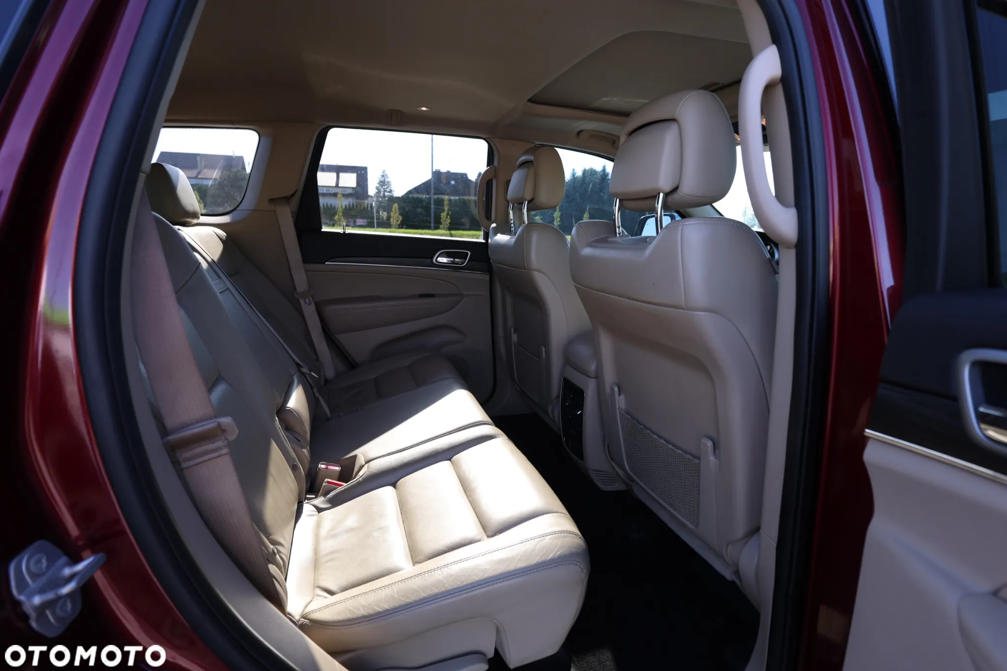 Jeep Grand Cherokee - 8