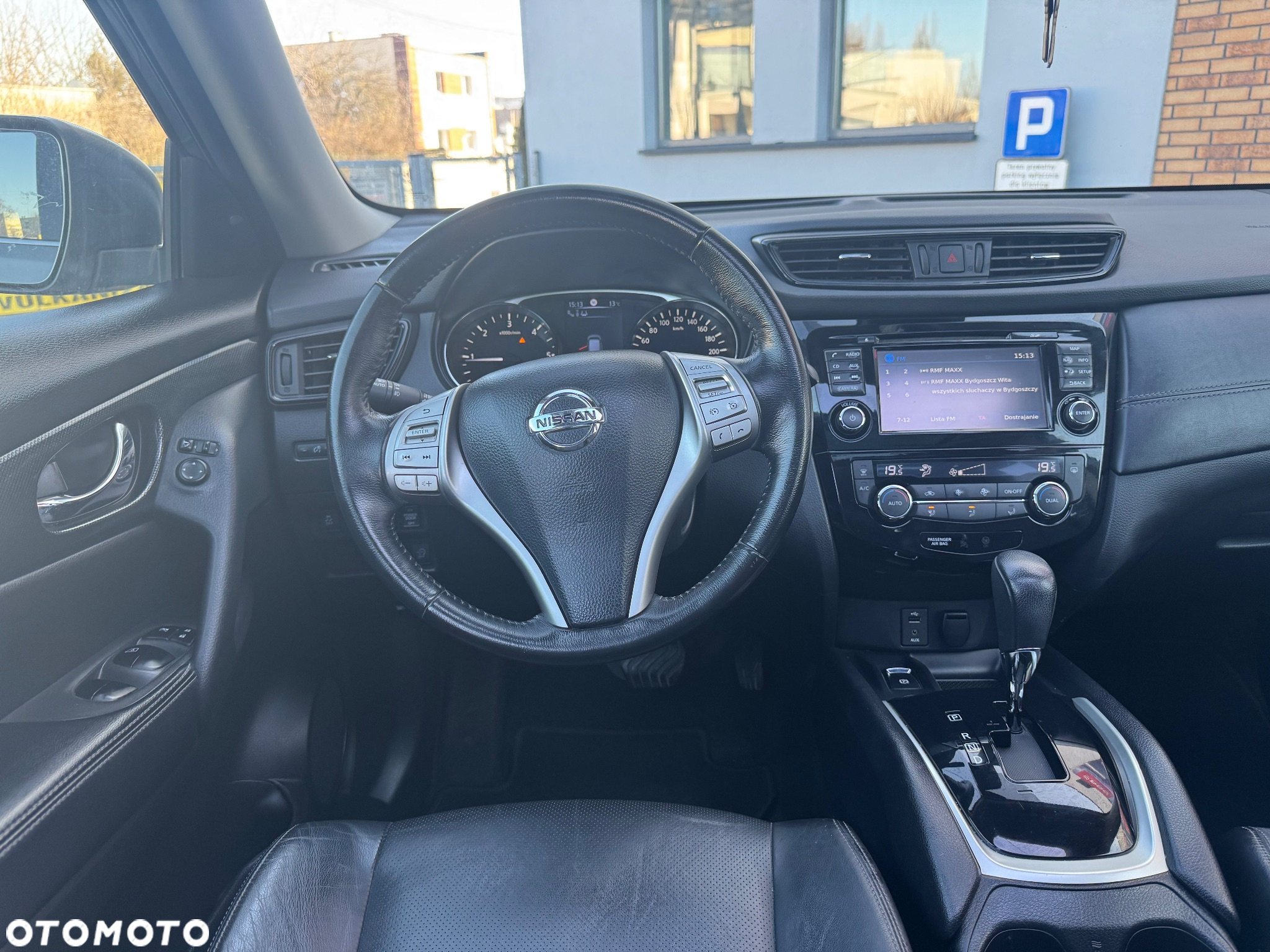 Nissan X-Trail 1.6 DCi N-Connecta 2WD Xtronic 7os - 36