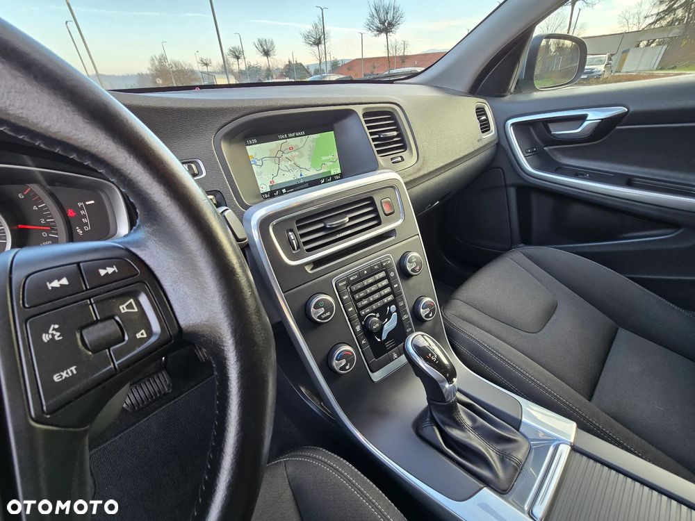 Volvo S60 D3 Geartronic RDesign - 8