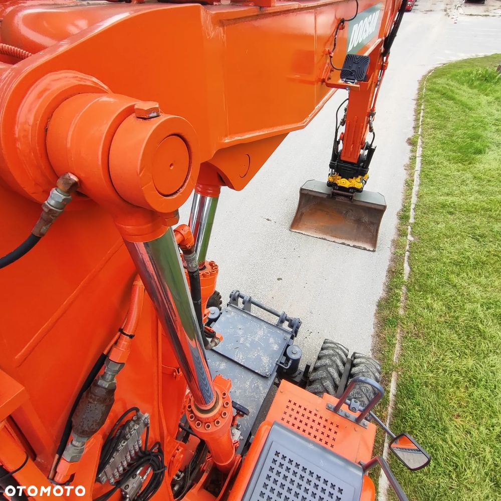Doosan DX 140 + Akcesoria - 22