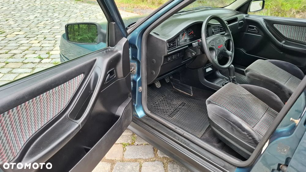 Seat Toledo 1.8 16V GT - 12