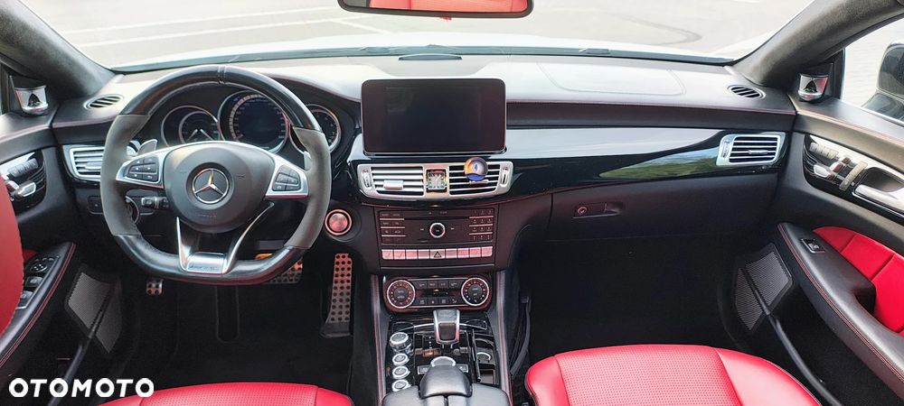Mercedes-Benz CLS 63 AMG 4-Matic - 30