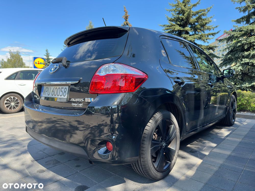 Toyota Auris - 4