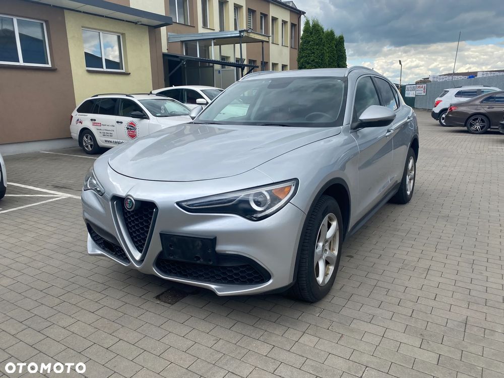 Alfa Romeo Stelvio - 10