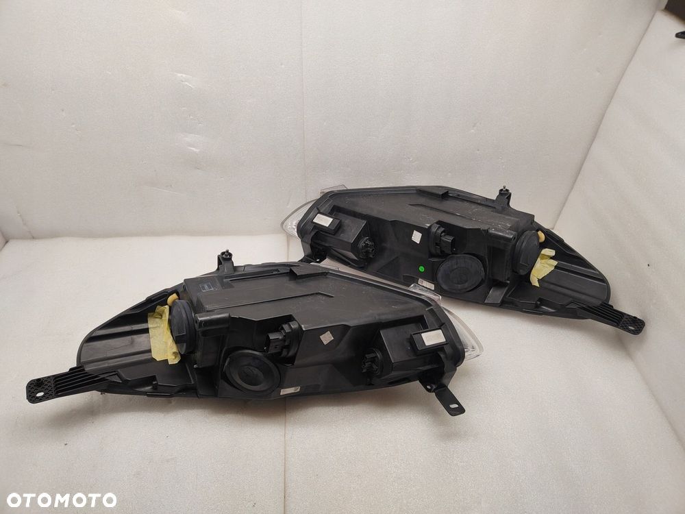 FORD FIESTA MK8 SOCZEWKA Z LED KOMPLET LAMP PRZÓD H1BB13W029CE,H1BB13W030CE - 11