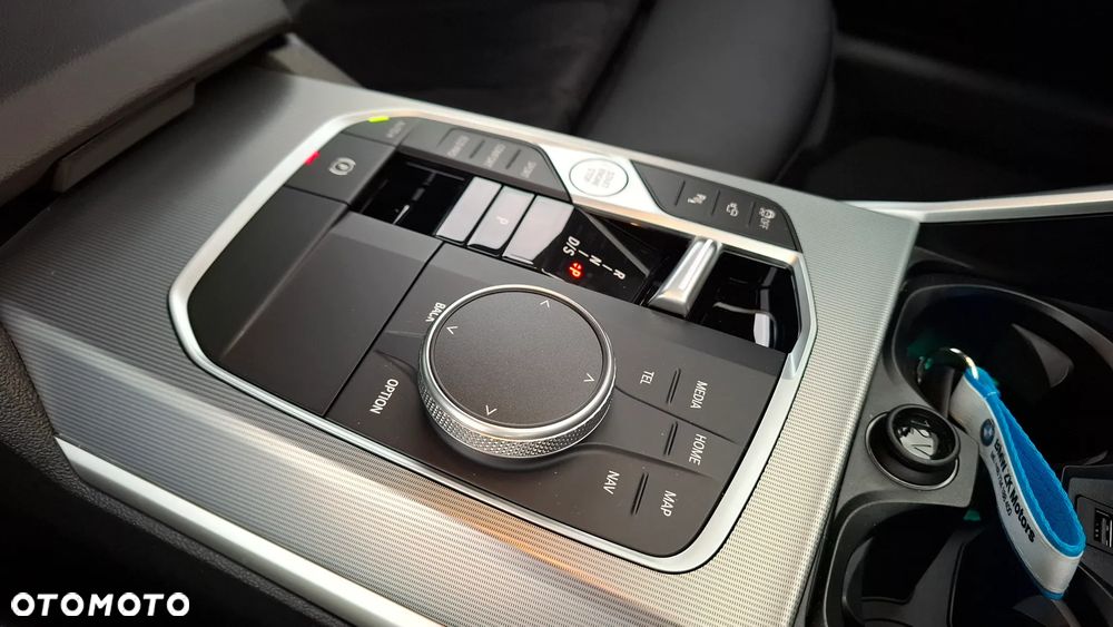 BMW Seria 3 320d xDrive mHEV M Sport - 34