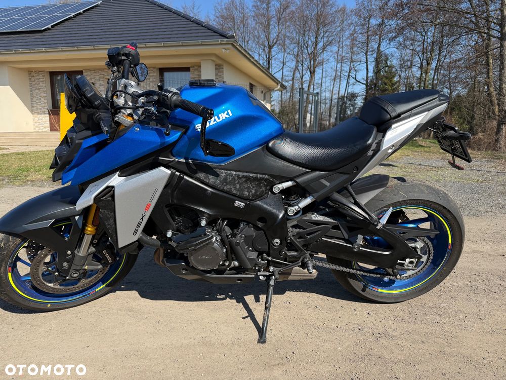 Suzuki GSX 1000 - 2