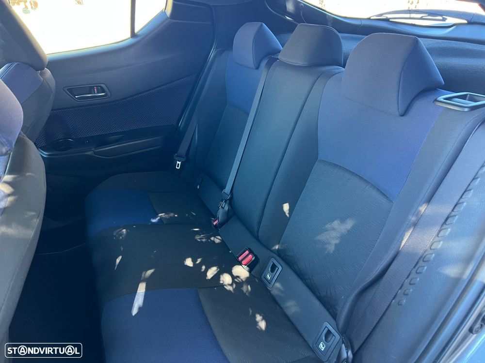 Toyota C-HR 1.8 HSD Exclusive - 25