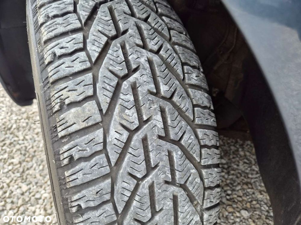 Volkswagen Golf Plus 1.6 Tour - 26