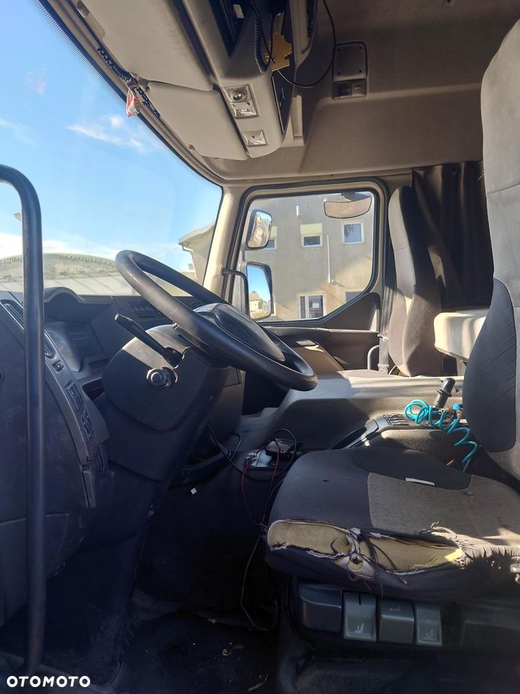 Renault Premium - 4