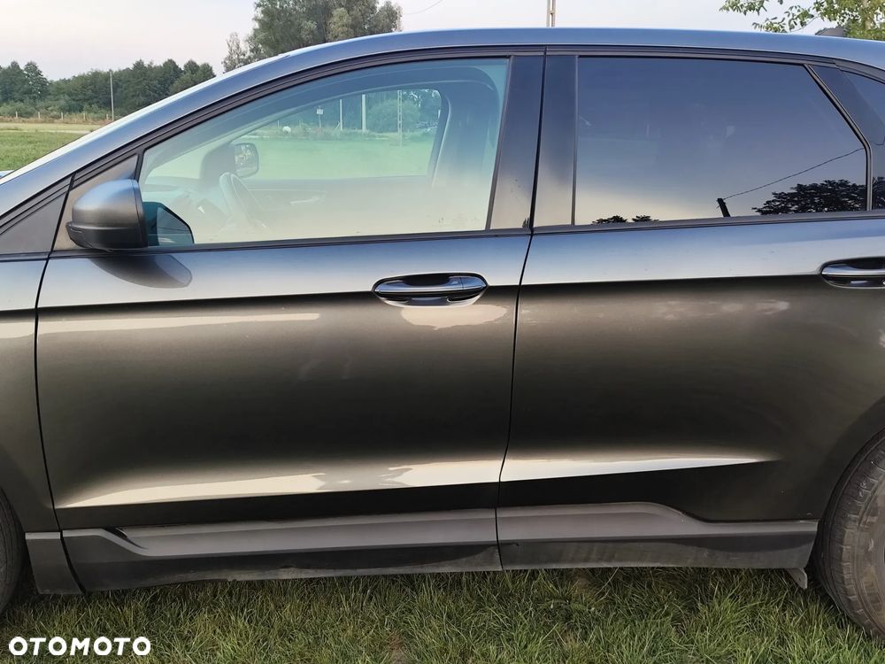 Ford Edge - 4