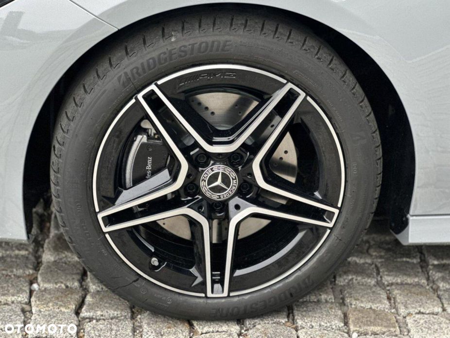 Mercedes-Benz CLA - 17