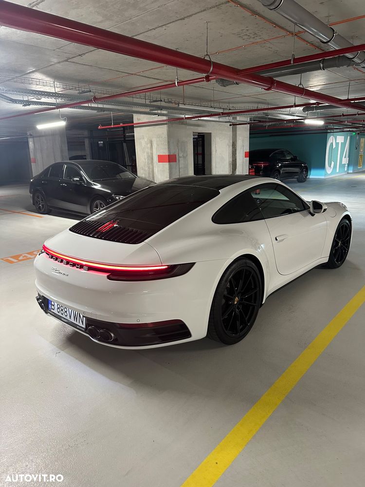 PORSCHE 911 2023 — imagine 6