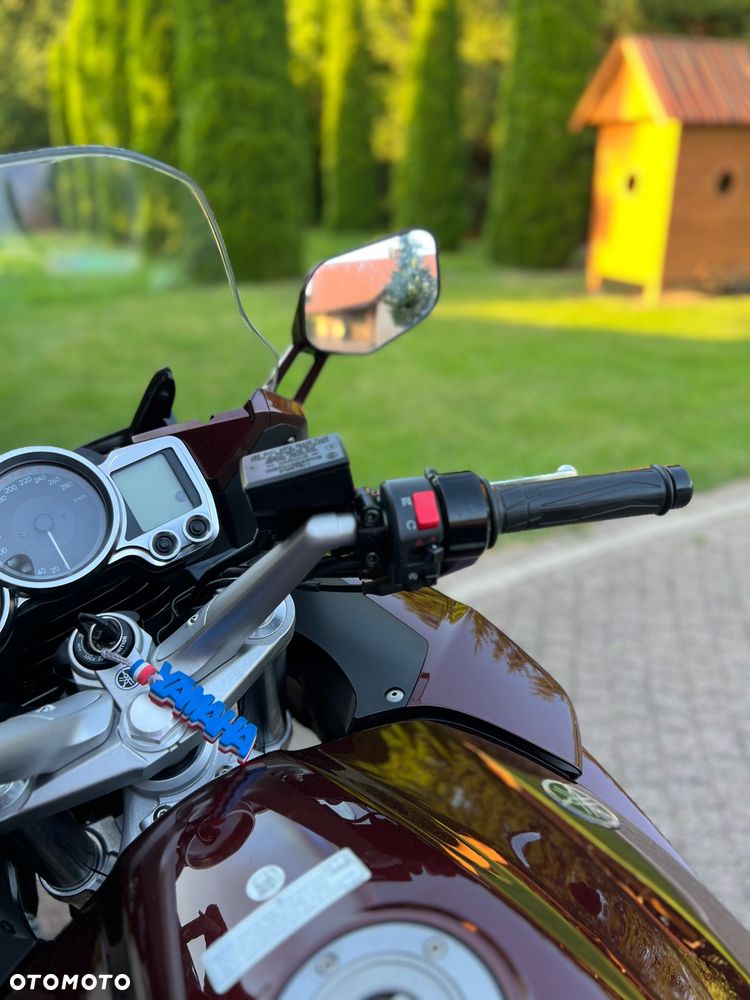 Yamaha FJR - 17