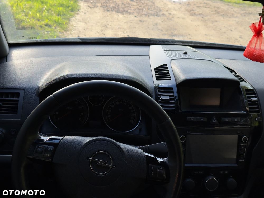 Opel Zafira 1.8 Cosmo - 7