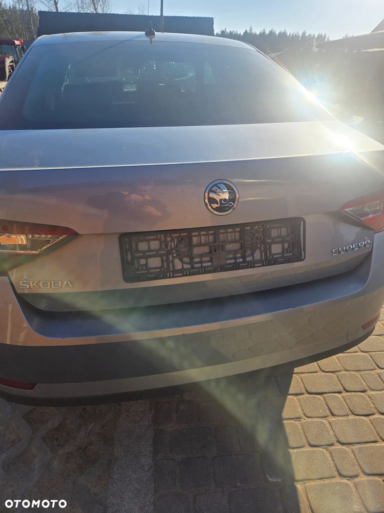 SKODA SUPERB  III RÓŻNE CZĘŚCI LF7M 2C2C - 2
