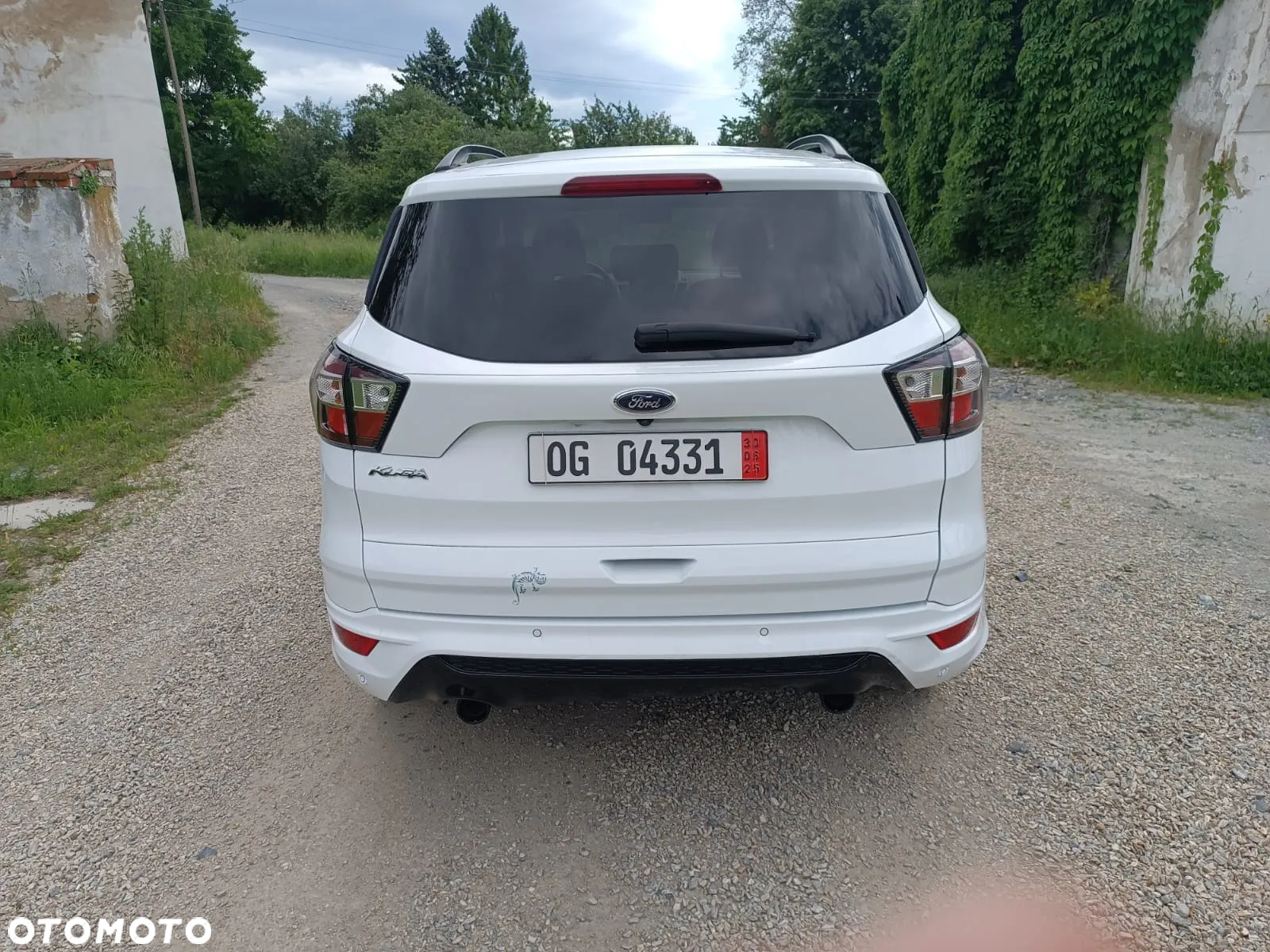 Ford Kuga 2.0 TDCi 4x2 ST-Line - 6
