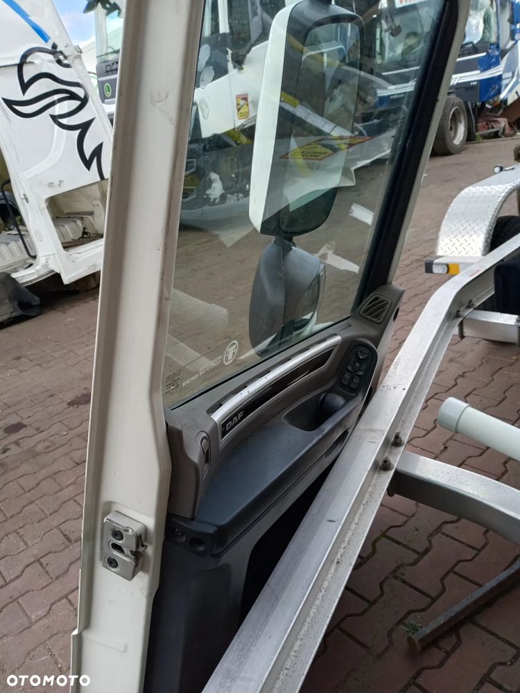 drzwi lewe kompletne daf xf 106 e6 lift - 2