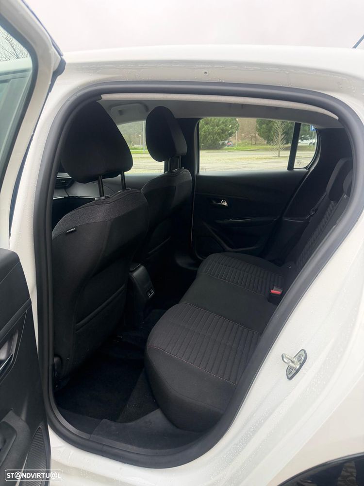 Peugeot e-208 50 kWh Active Pack - 11