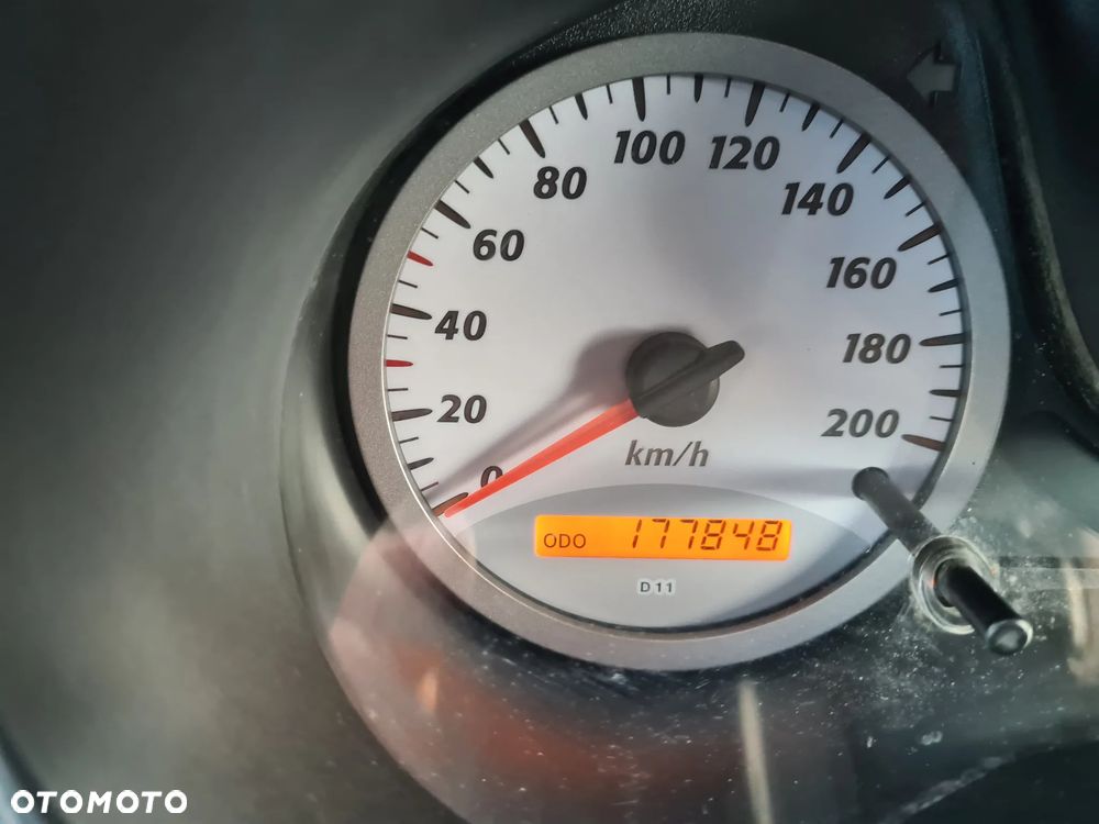 Toyota RAV4 D-4D 4x4 Edition - 9