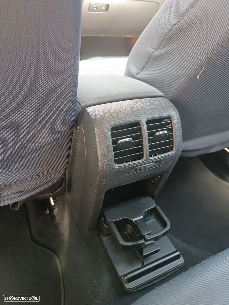 VW Golf Variant 1.6 TDi Highline - 22