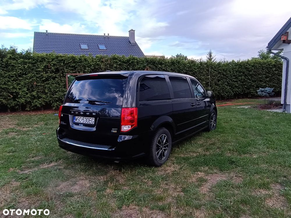 Dodge Grand Caravan 3.6 R/T - 7