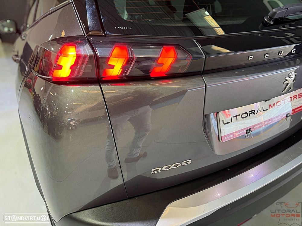 Peugeot 2008 1.2 PureTech Active Pack EAT8 - 8