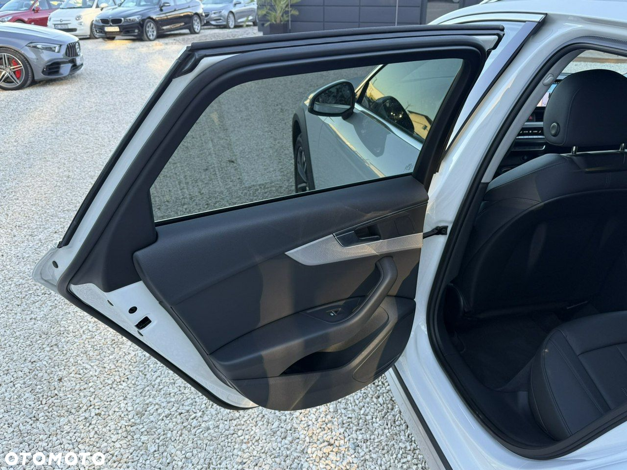 Audi A4 Allroad - 16