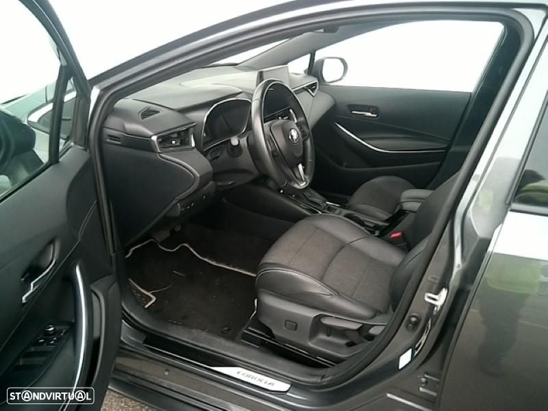 Toyota Corolla Touring Sports 1.8 Hybrid Comfort Plus - 6