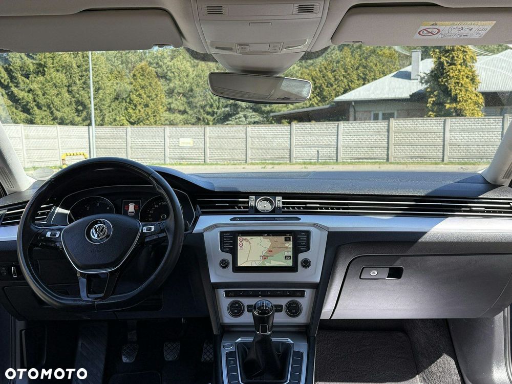 Volkswagen Passat - 6