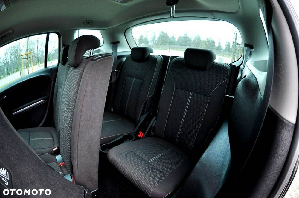 Opel Zafira - 11
