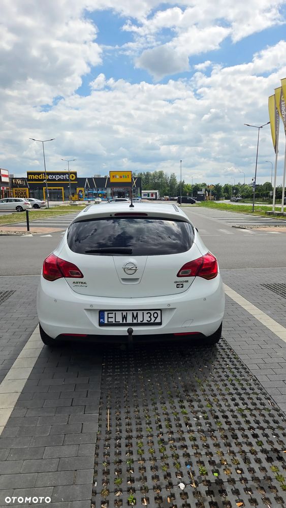 Opel Astra 1.7 CDTI ecoFLEX - 2