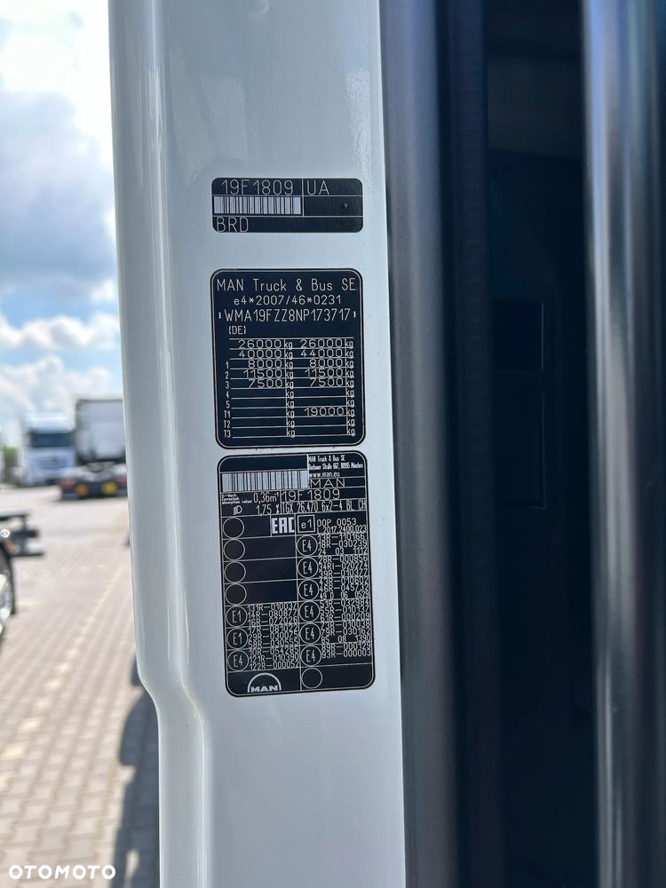 MAN TGX / 26.470 / E 6 / GM / HAKOWIEC HYVA / OŚ SKRĘTNA / RETARDER - 11