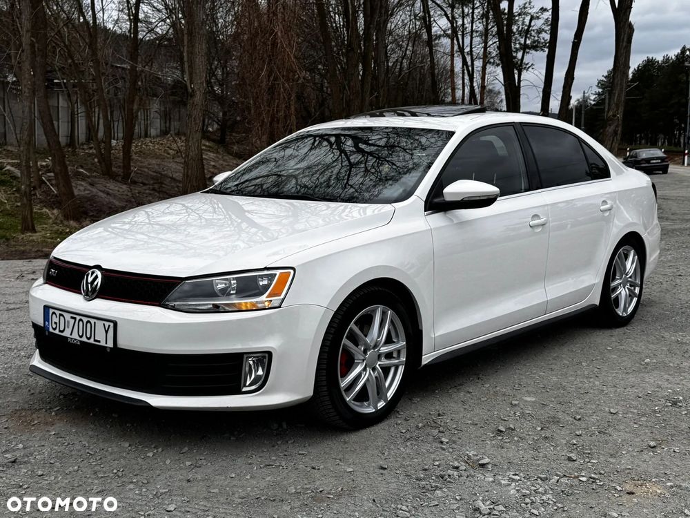 Volkswagen Jetta 2.0 TSI Sportline - 1