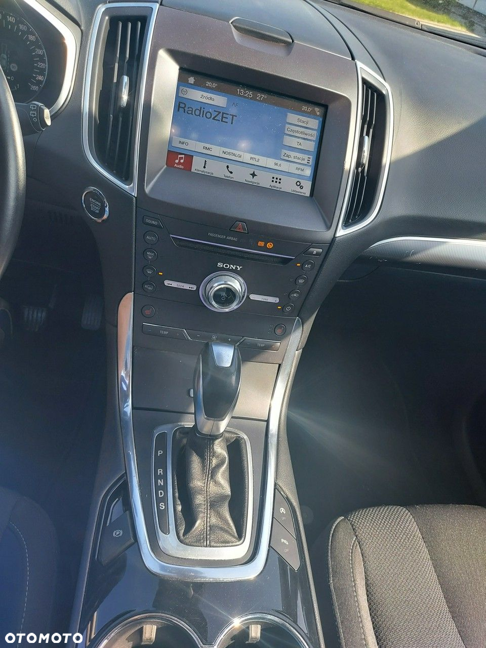 Ford S-Max - 16