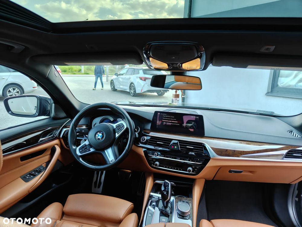 BMW Seria 5 530e iPerformance - 36