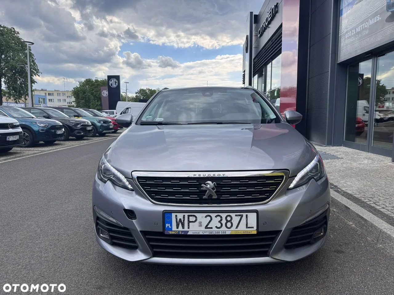 Peugeot 308 1.5 BlueHDi Allure S&S - 4