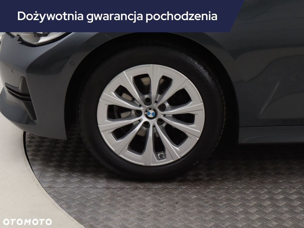BMW Seria 3 - 17