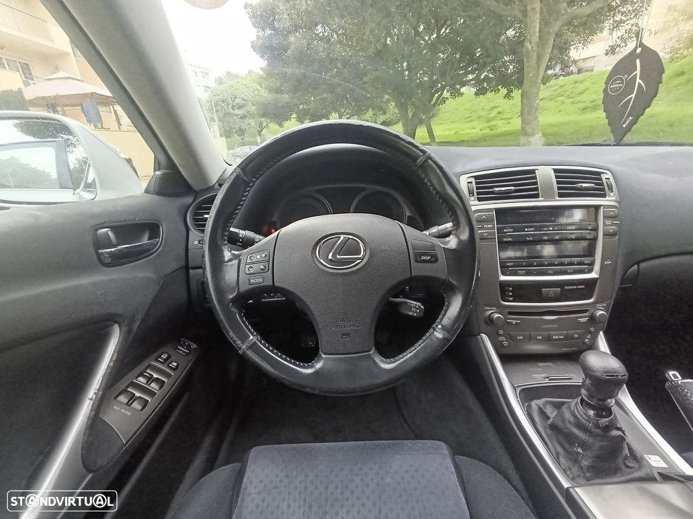 Lexus IS 220 - 16