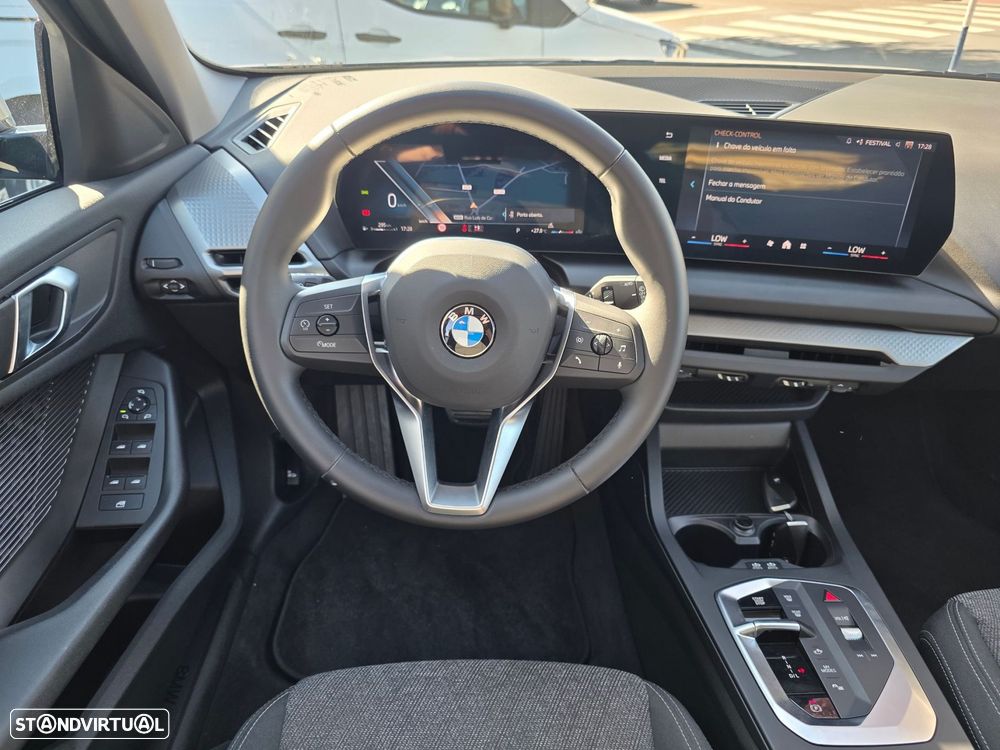 BMW 116 Standard — fotografia 18