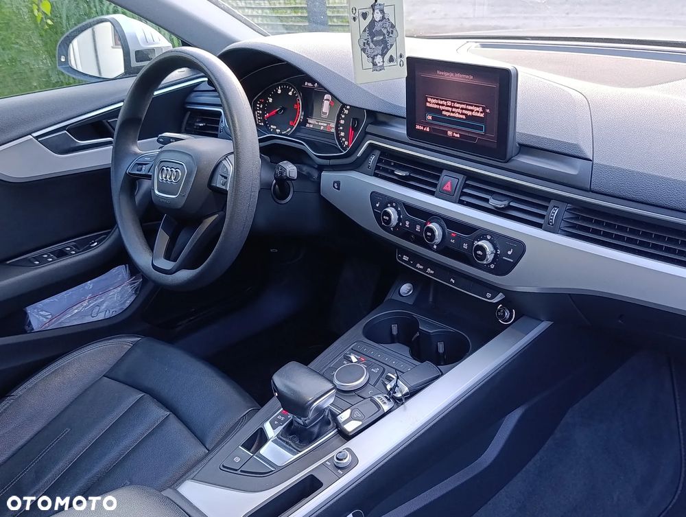 Audi A4 Avant - 16