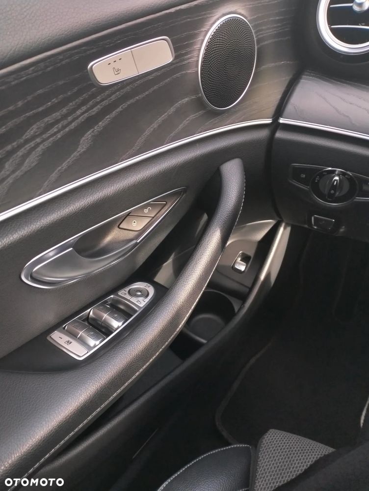 Mercedes-Benz Klasa E 220 d Avantgarde - 12
