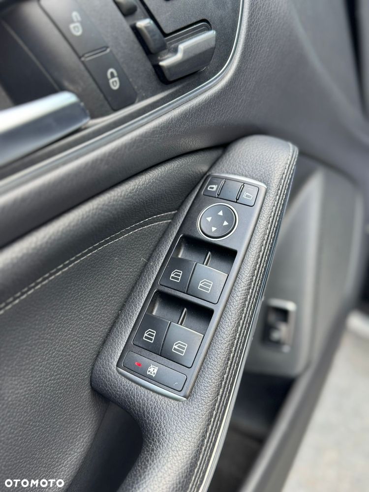 Mercedes-Benz CLA AMG 45 4Matic AMG Speedshift DCT 7G AMG Night Edition - 17