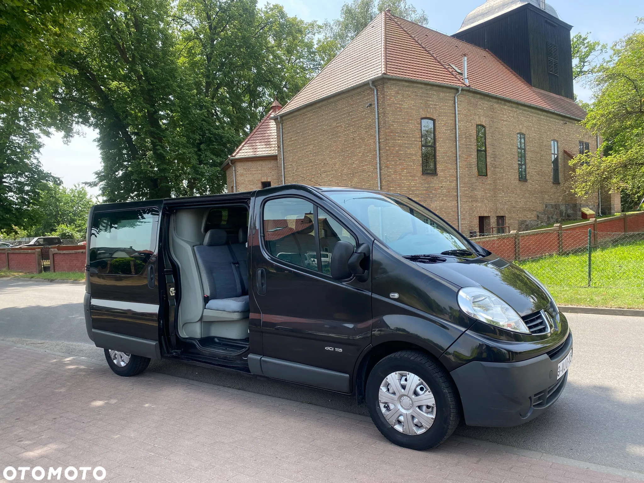 Renault Trafic - 12